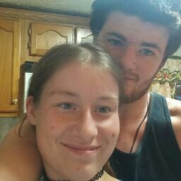 Meet your Posher, Dakota - Picture 1 of 1